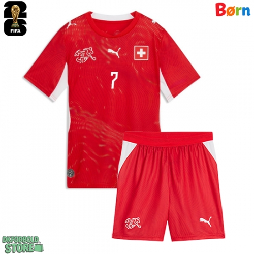 Schweiz Breel Embolo #7 Replika Babytøj Hjemmebanesæt Børn VM 2026 Kortærmet (+ Korte bukser)